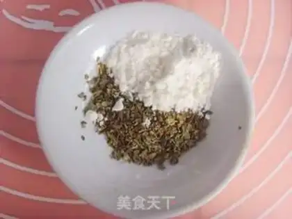 Make Basil crispy sausage bread step 4