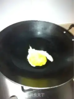 Make Fried rice with chicken sausage and salty egg step 2