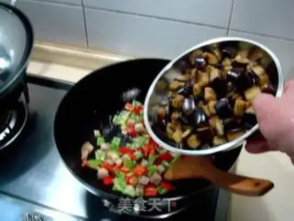 Make Dry stir-fried diced eggplant step 6