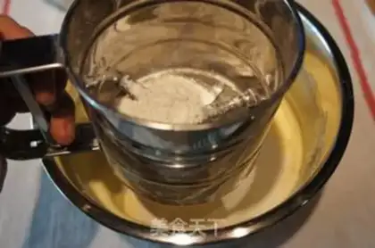 Make cake roll step 22