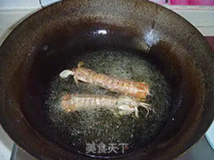 Make Pepper shrimp with salt and pepper step 5