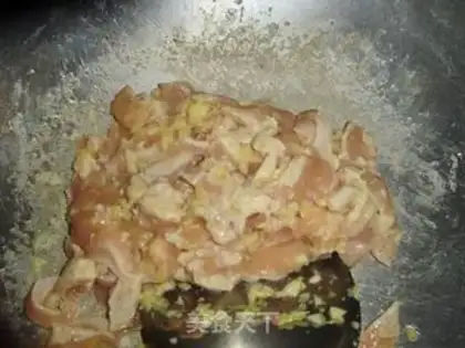 Make stir-fried chicken fillets with fresh orange step 3