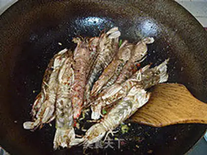 Make Pepper shrimp with salt and pepper step 8