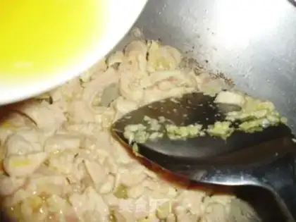 Make stir-fried chicken fillets with fresh orange step 4