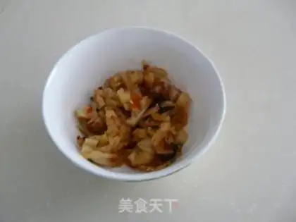 Make Korean pickled cabbage and seaweed fried rice step 0