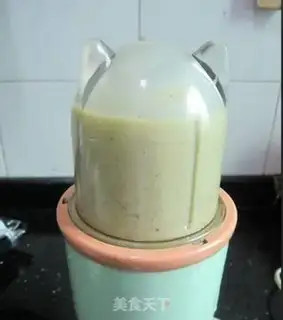Make Kiwi milkshake step 4
