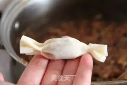 Make Candy wonton step 7