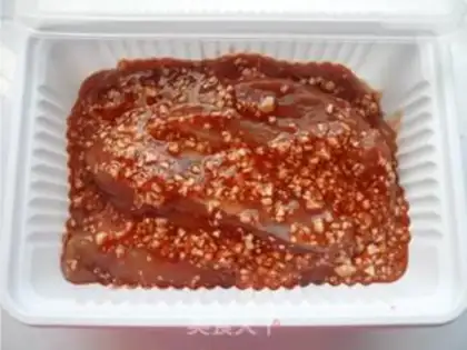 Make Barbecue pork with honey sauce step 3