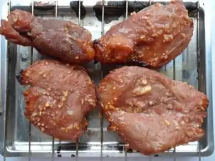 Make Barbecue pork with honey sauce step 5