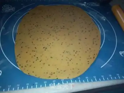 Make Brown sugar sesame cake step 4