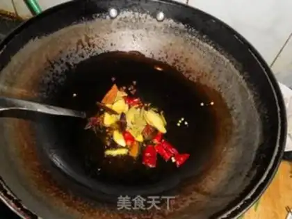 Make Braised chicken feet with mountain pepper step 3