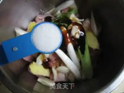 Make Raw fried pork ribs step 3