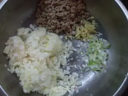 Make Pan-fried buns with pork and cabbage step 5