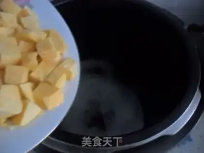 Make sweet potato rice porridge step 4