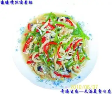 Make stir-fried vegetarian sausage with green pepper and mushroom step 8