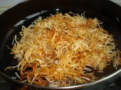 Make Dry stir-fried golden shredded potatoes step 7