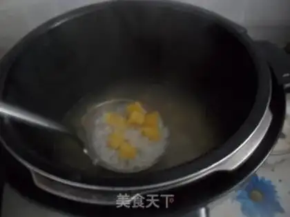 Make sweet potato rice porridge step 7