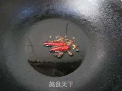 Make Stir green cabbage with stir-fried vegetables step 1