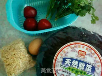 Make Laver, tomato and egg soup step 0