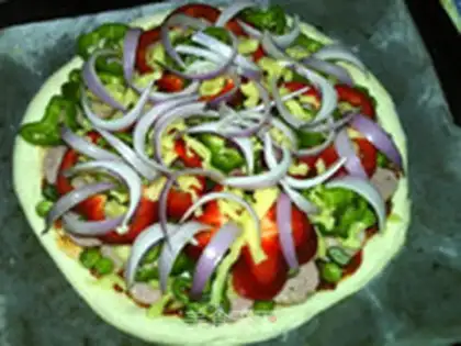 Make Pizza with ham, bacon and vegetables step 24