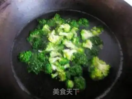 Make Blue and white cold dishes step 0