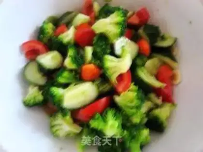 Make Blue and white cold dishes step 4