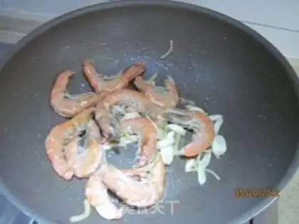 Make Tomato shrimp step 2