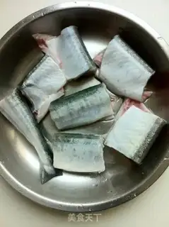 Make Braised fish with vinegar step 1