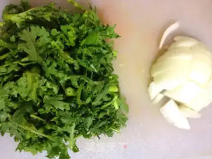 Make Rice with Scallion Sauce step 1