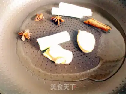 Make Chicken stewed hazel mushroom step 5