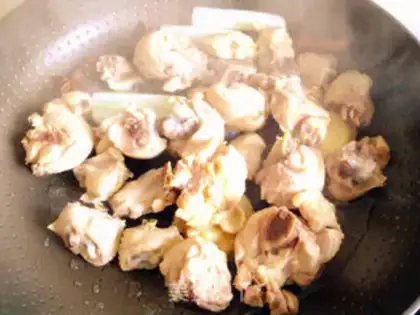 Make Chicken stewed hazel mushroom step 6