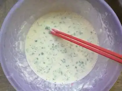 Make onion omelet step 3