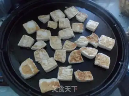 Make stir-fried tofu with onions step 3