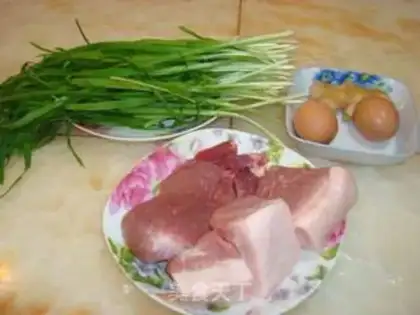 Make Leek and pork dumplings step 0