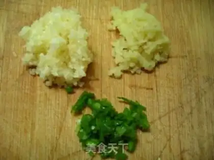 Make hand-peeled crayfish step 2