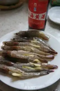 Make Steamed shrimp with garlic step 1