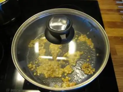 Make Vanilla cream popcorn step 3