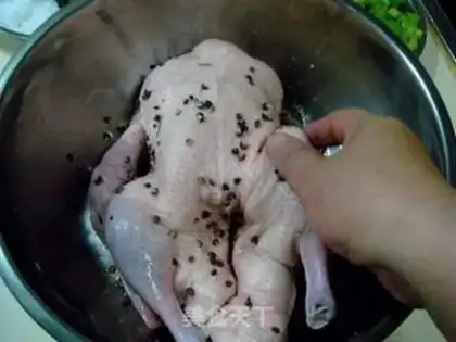 Make Crispy camphor tea duck step 3