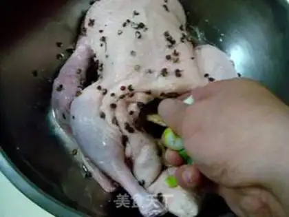 Make Crispy camphor tea duck step 4