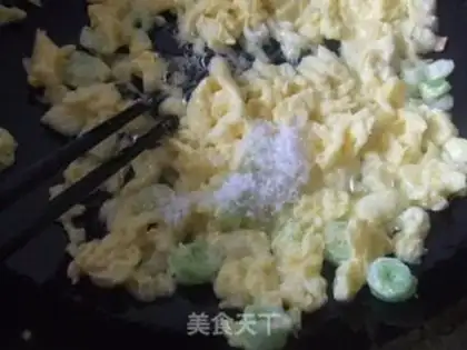 Make egg fried rice step 5