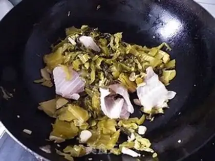 Make fish with Chinese sauerkraut step 11