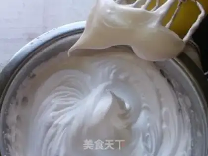 Make Yellow peach jam cake roll step 4