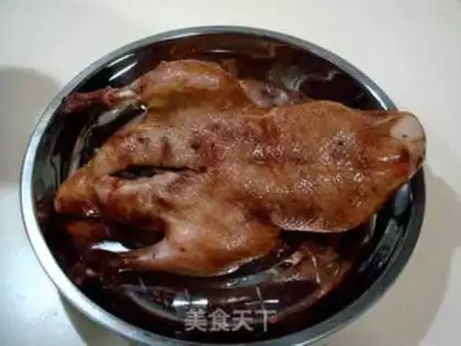 Make Crispy camphor tea duck step 14