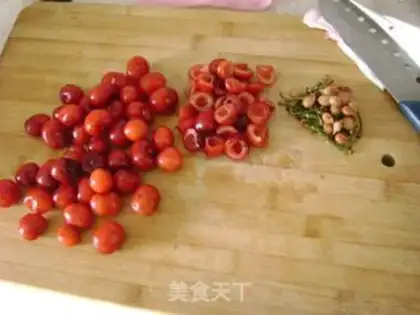 Make Homemade cherry sauce step 1