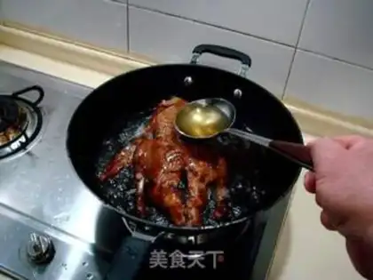 Make Crispy camphor tea duck step 17