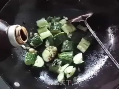 Make smashed cucumbers step 6