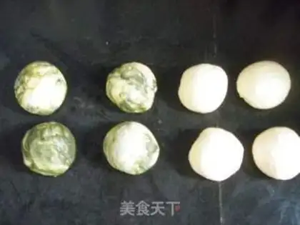 Make Matcha red bean bread step 3