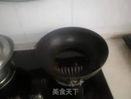 Make Hot and sour cabbage step 1