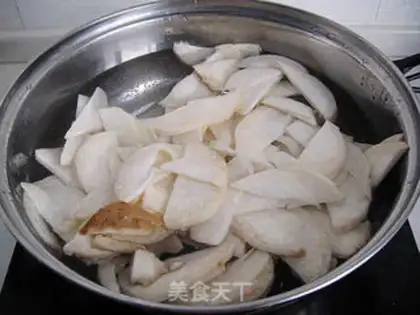 Make stir-fried mushroom with cabbage step 2