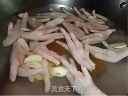 Make Tiger skin chicken feet step 2